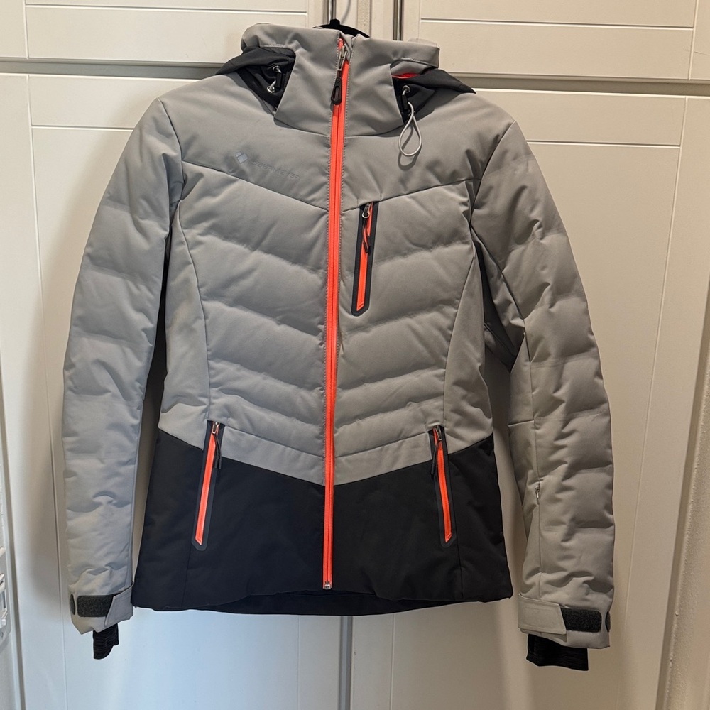 Obermeyer Gray and Black Ski Jacket with Orange Zippers